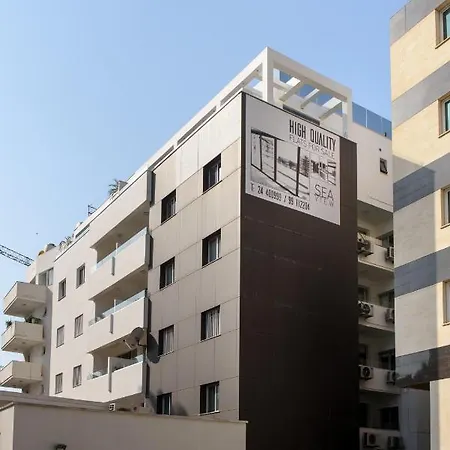Amazonia Flat 102 * לרנקה