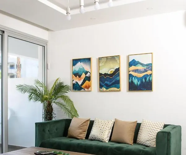 Amazonia Flat 102 * Larnaka